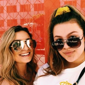 Meet your Posher, Presley